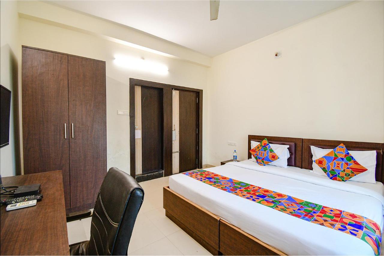 Fabexpress Sr Hotel Bārang Екстериор снимка